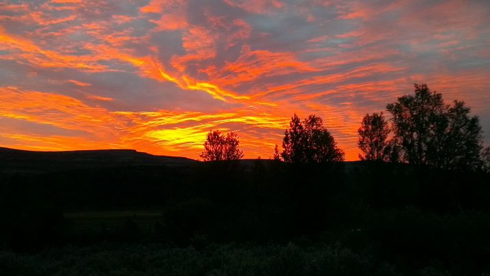 Vakker solnedgang over Hovdemyra